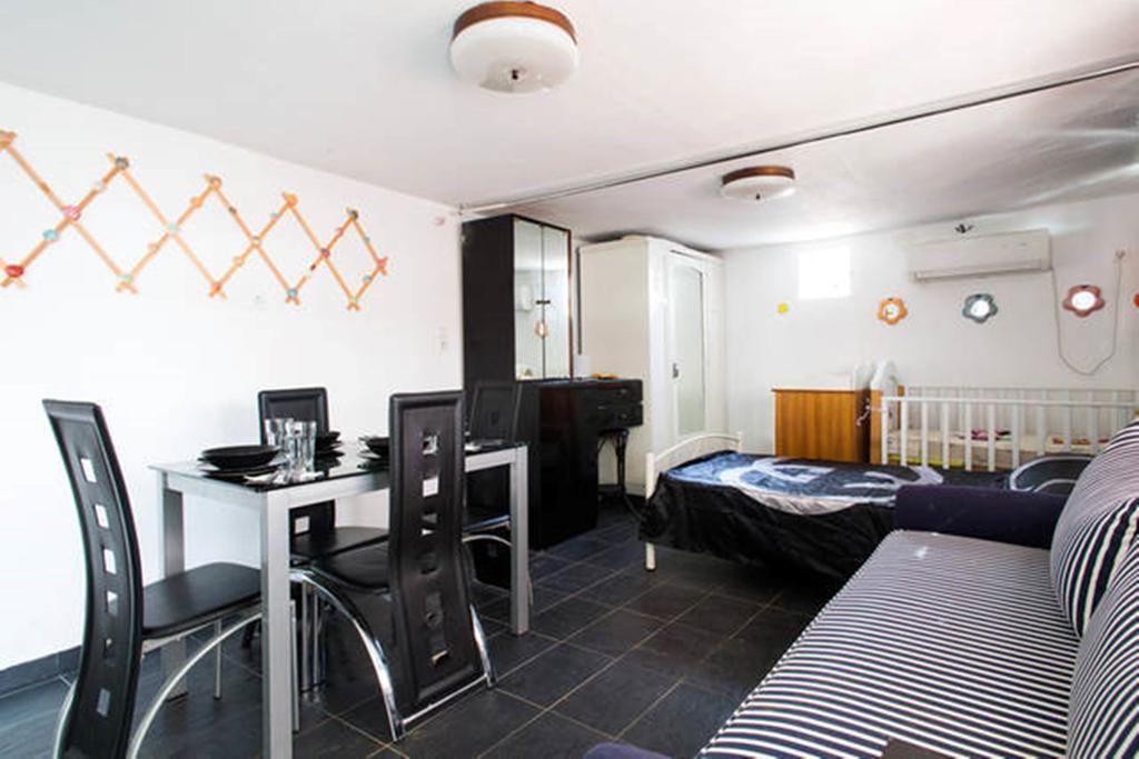 Wavedance Accommodation 살라미스 외부 사진