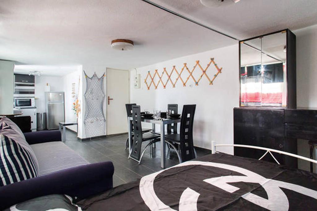 Wavedance Accommodation 살라미스 외부 사진