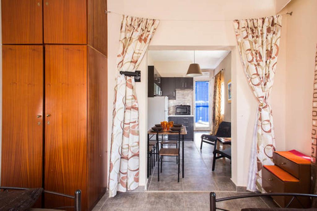 Wavedance Accommodation 살라미스 외부 사진